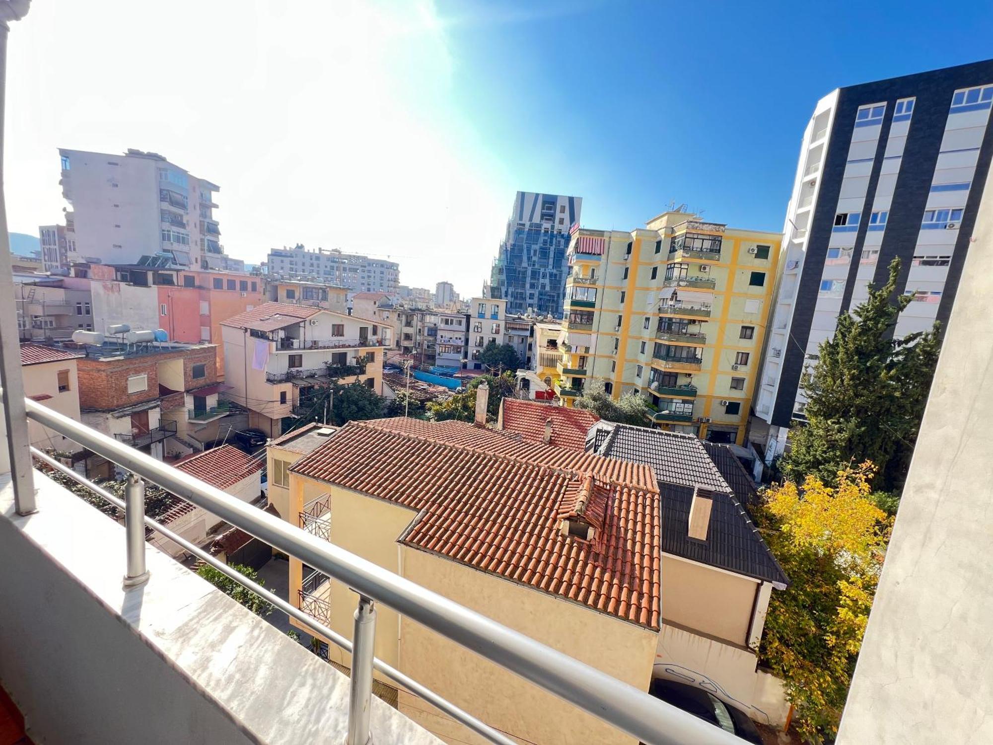 Sunlit House City Center Tirana Bagian luar foto