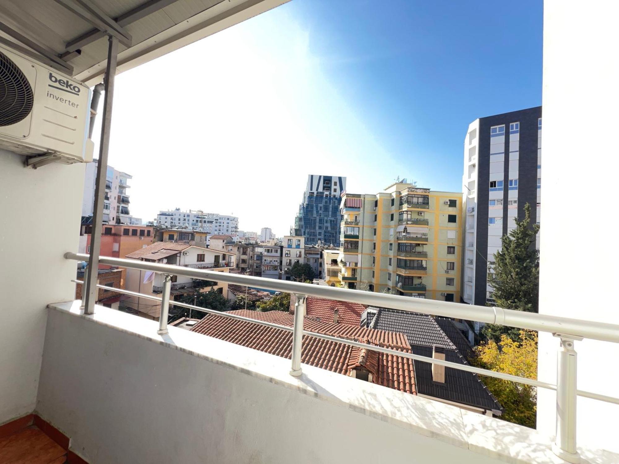 Sunlit House City Center Tirana Bagian luar foto