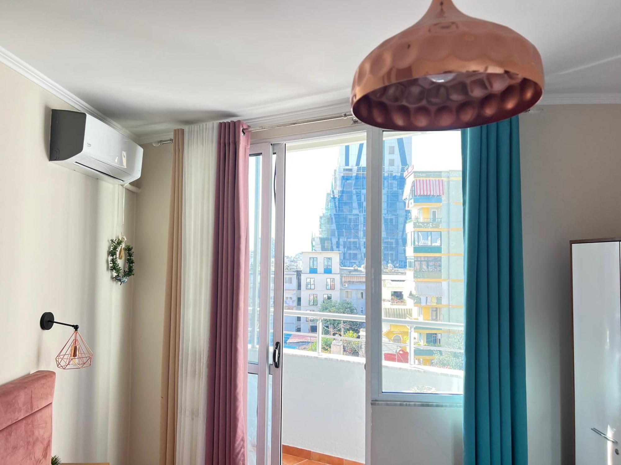 Sunlit House City Center Tirana Bagian luar foto